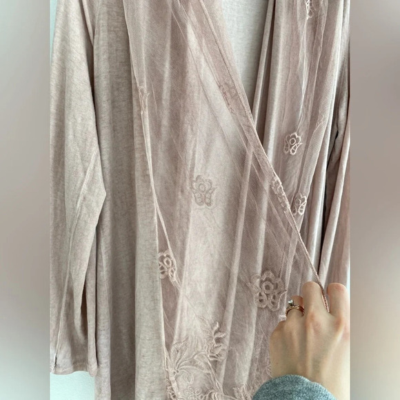 MADE IN ITALY Dusty Mauve Washed/Faded Cardigan with Lace Floral Overlay Size  L - Picture 4 of 9
